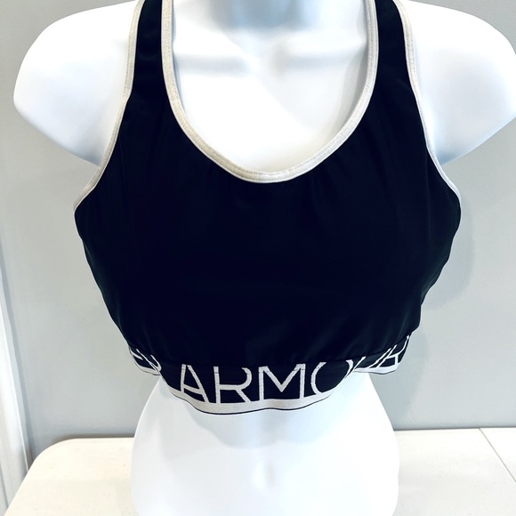 Under Armour athletic sports bra - Picture 2 of 3